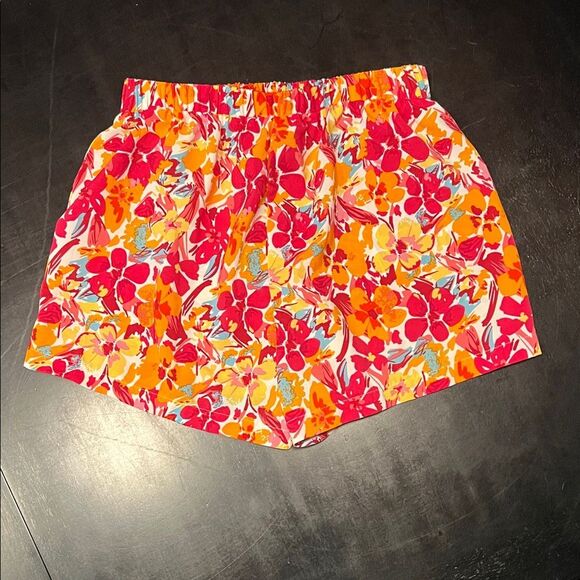 SHEIN Colorful Floral Crop Top and Shorts Set - Picture 4 of 7